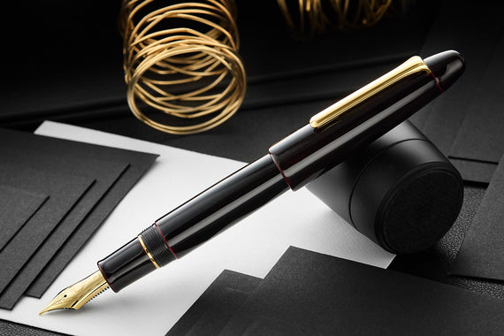 Sailor King of Pens Tamenuri Fountain Pen - Kuro-beni (Limited Edition)