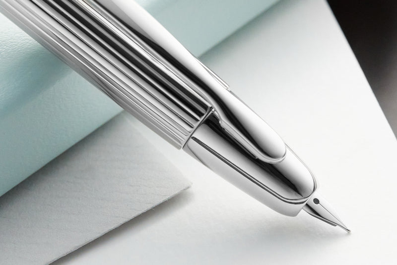 Pilot Vanishing Point Fountain Pen - Stripes