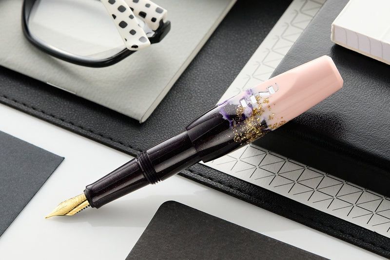 BENU Pixie Fountain Pen - Plum Cream