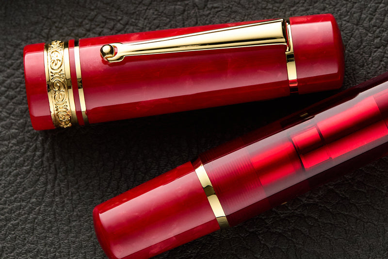 Delta DV Original Mid-Size Fountain Pen - Nobile (Limited Edition)