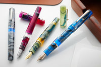 (Bottom Shelf) Delta Duna Fountain Pen - Horizon Yellow