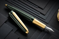 Diplomat Aero Fountain Pen - Evergreen/Gold (Special Edition)