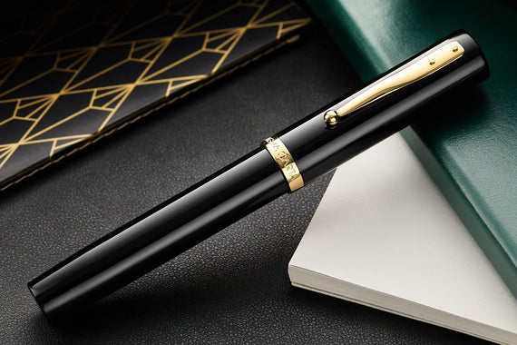 Magna Carta Mag 1000 Fountain Pen - Black