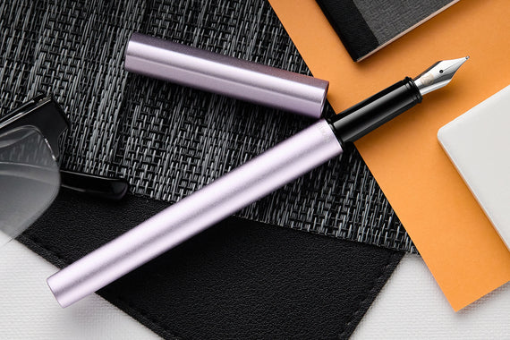 Pelikan Ineo Fountain Pen - Lavender Scent