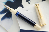 Pelikan M800 Fountain Pen - Cream Blue (Special Edition)