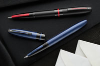 Sheaffer Icon Fountain Pen - Black/Red