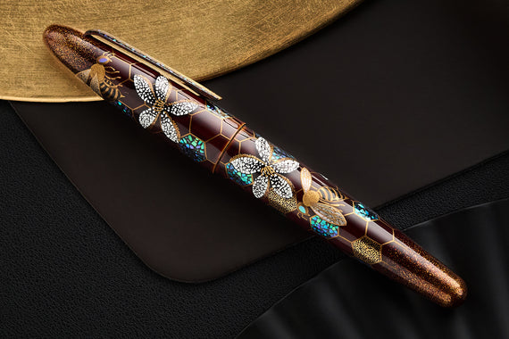 TACCIA Empress Maki-e Fountain Pen - Golden Nectar (Limited Edition)