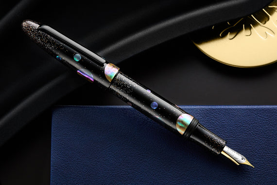 TACCIA Miyabi Bonbori Stardust Raden Fountain Pen - Lunar Prairie (Limited Edition)