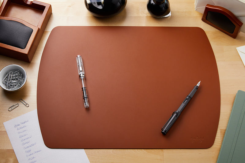 Girologio Writing Mat - Cognac