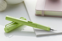 LAMY safari Fountain Pen - springgreen