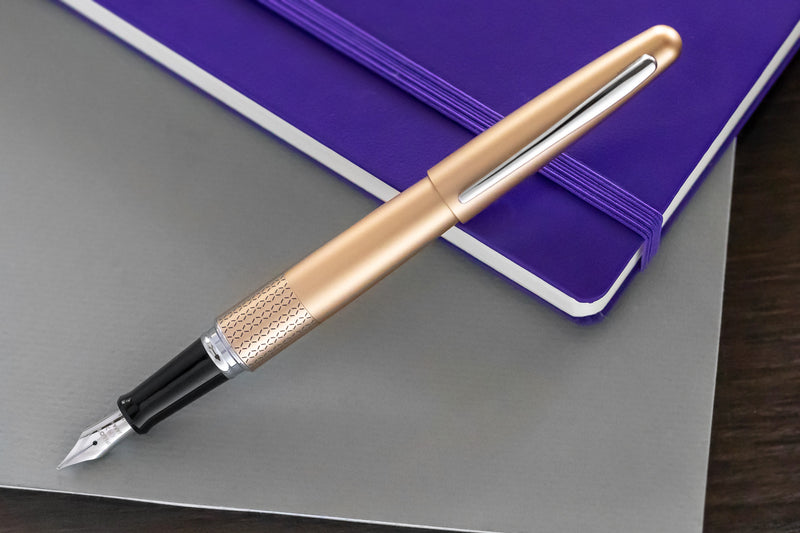 Pilot Metropolitan Fountain Pen - Gold Zig-Zag