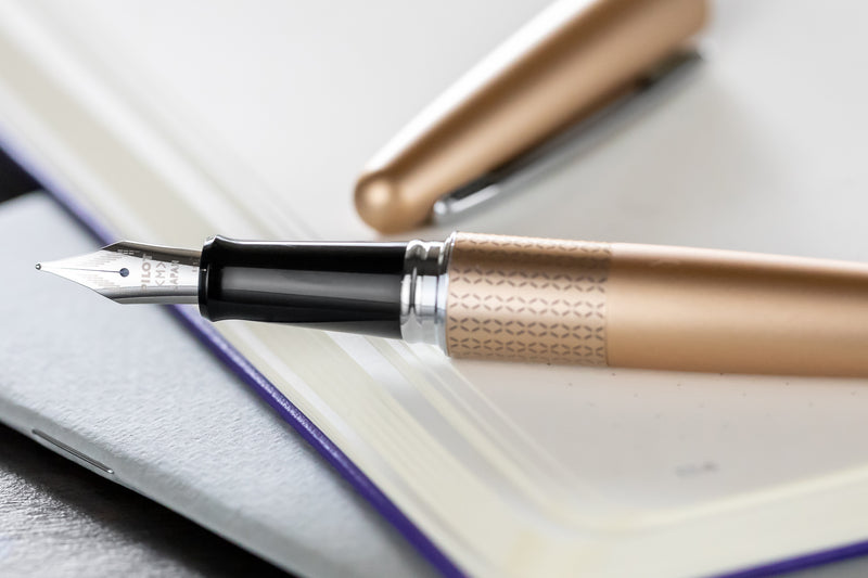 Pilot Metropolitan Fountain Pen - Gold Zig-Zag